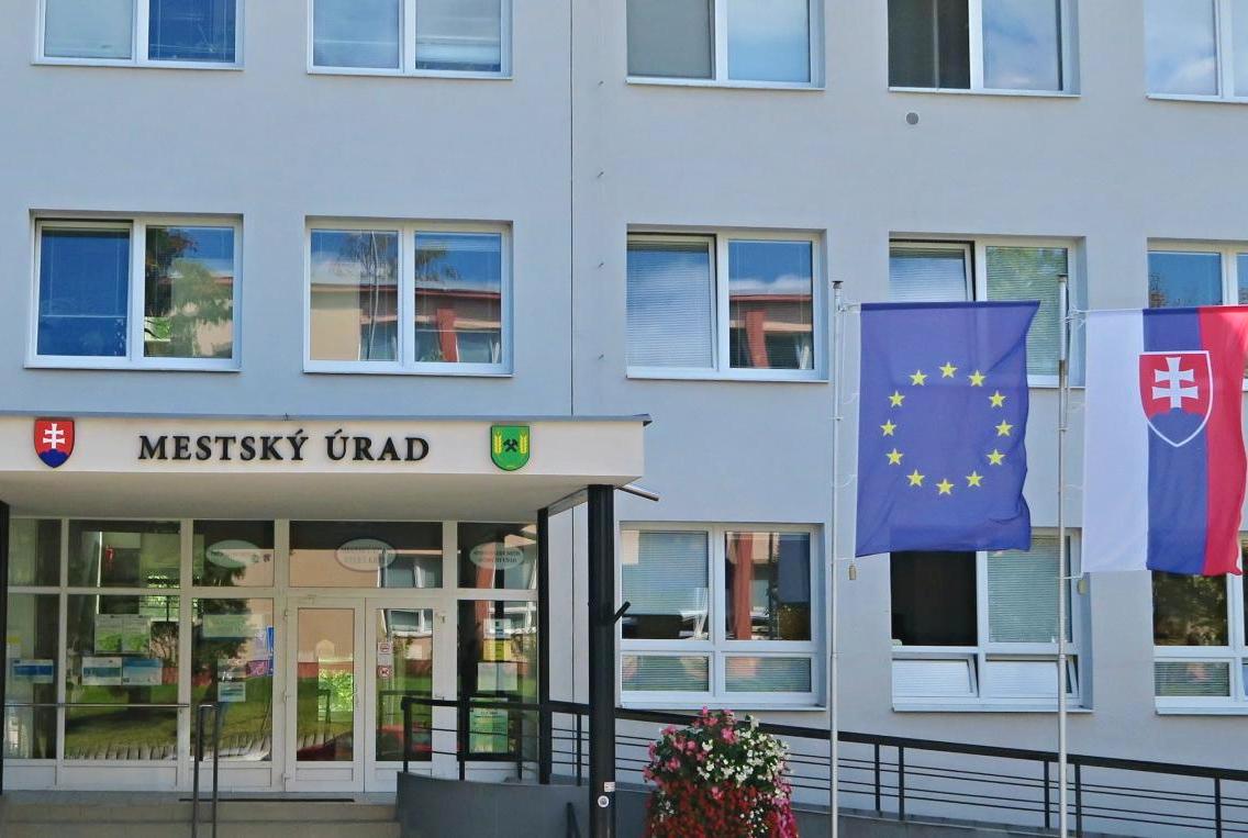 Chcú zmluvu na 10 rokov. Veľký Krtíš rieši, kto sa postará o odpad za milióny eur